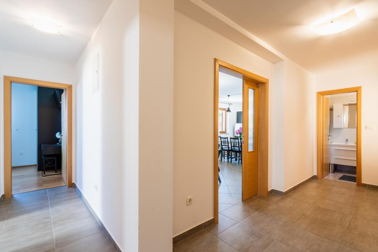 Downtown Apartment Helena Опатія Екстер'єр фото